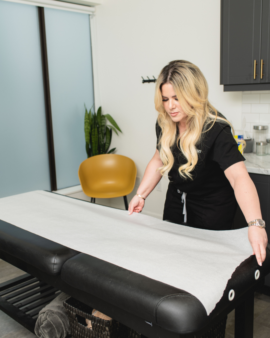 What to Expect During Your First Laser Session at Waxonomy Frisco
