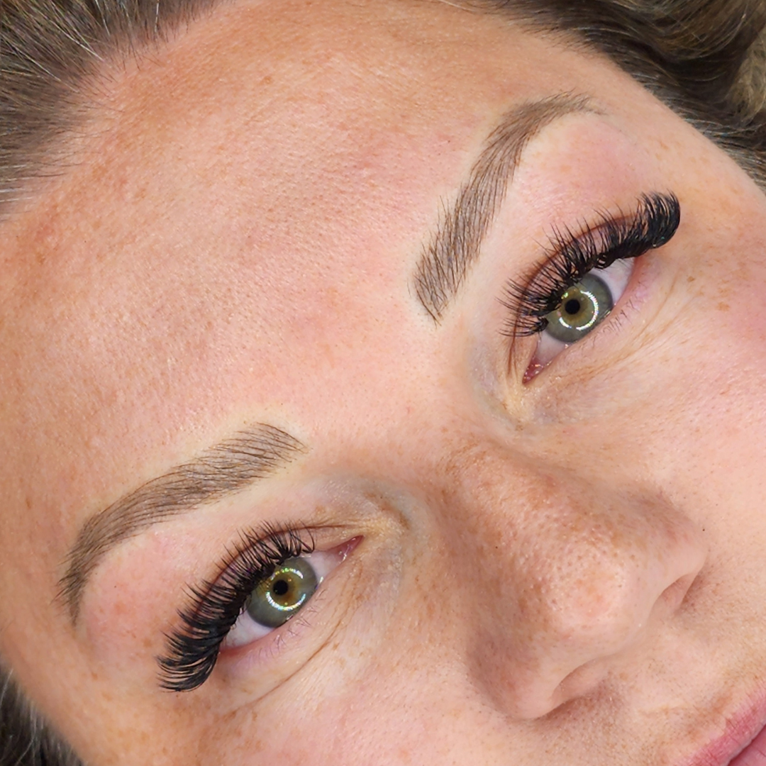 An example of microbladed eyebrows